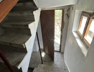 Къща, Костинброд, Югозападна България - снимка 2 от 17