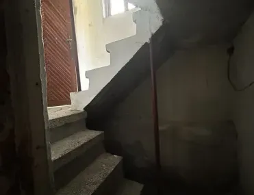 Къща, Костинброд, Югозападна България - снимка 9 от 17