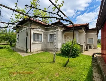 Къща, Добрич, Североизточна България - снимка 8 от 15