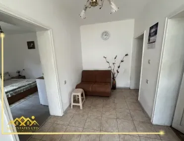 Къща, Павел Баня, Югоизточна България