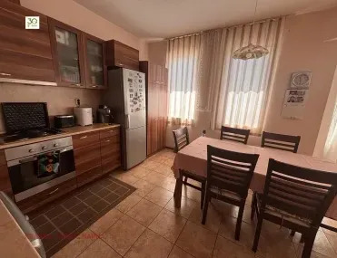 Къща, Траката, Варна - снимка 5 от 12