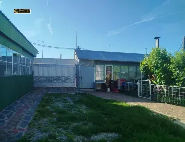 Къща, Връбница 2, София - снимка 10 от 11
