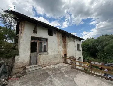 Къща, Сливница, Югозападна България - снимка 2 от 5