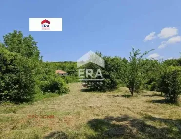 Къща, Ловеч, Северозападна България - снимка 2 от 17