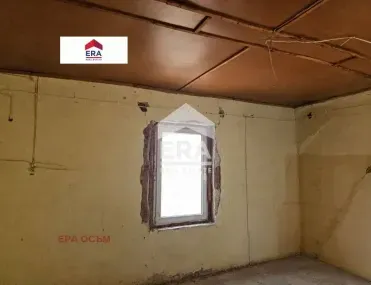 Къща, Ловеч, Северозападна България - снимка 12 от 17
