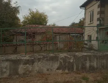 Къща, Покрайнини, Русе - снимка 2 от 7
