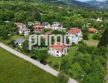 Къща, Ловеч, Северозападна България - снимка 12 от 17