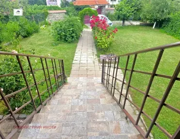 Къща, Драгалевци, София - снимка 12 от 17