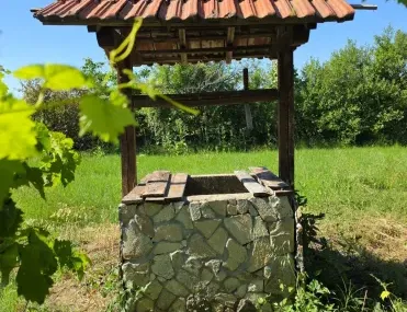 Къща, Ловеч, Северозападна България - снимка 8 от 13