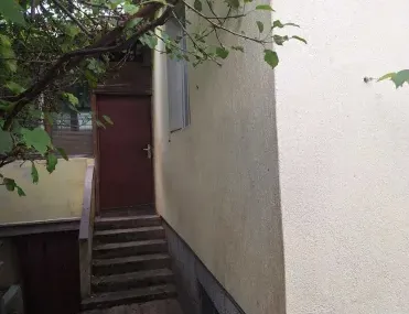 Къща, Своге, Югозападна България - снимка 5 от 14