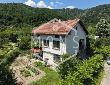 Къща, Габрово, Северна България - снимка 10 от 18