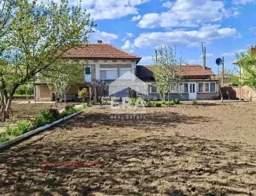 Къща, Плевен, Северозападна България - снимка 6 от 16