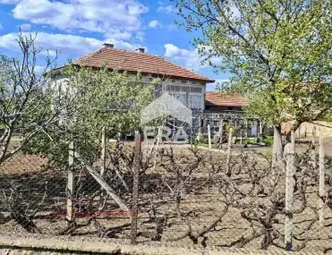 Къща, Плевен, Северозападна България - снимка 7 от 16
