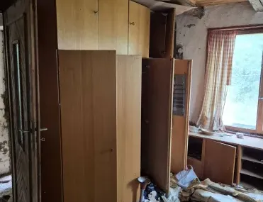 Къща, Годеч, Югозападна България - снимка 4 от 11