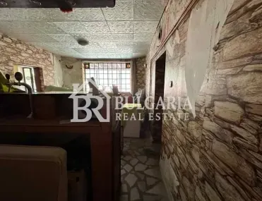 Къща, Своге, Югозападна България - снимка 3 от 18