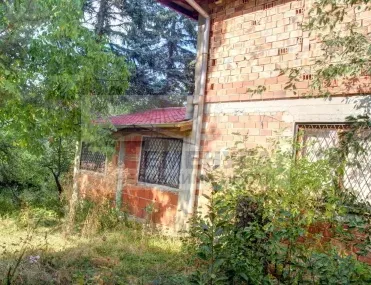 Къща, Горна баня, София