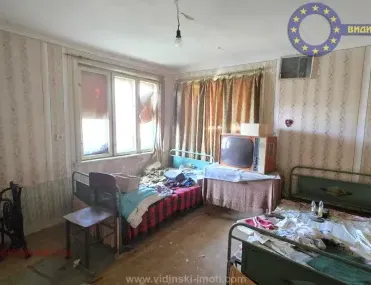 Къща, Видин, Северозападна България - снимка 2 от 12
