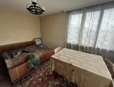 Къща, Павел Баня, Югоизточна България - снимка 2 от 17