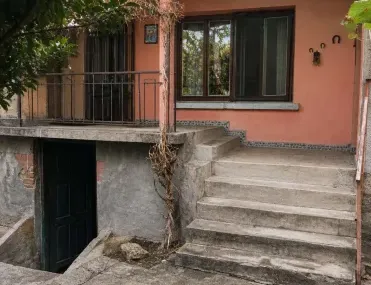 Къща, Монтана, Северозападна България
