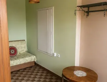 Къща, Монтана, Северозападна България - снимка 2 от 8