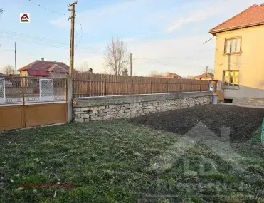 Къща, Монтана, Северозападна България - снимка 10 от 12