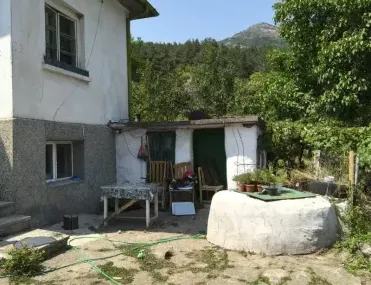 Къща, Враца, Северозападна България - снимка 2 от 4
