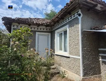 Къща, Добрич, Североизточна България - снимка 2 от 5