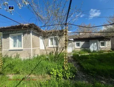 Къща, Добрич, Североизточна България - снимка 3 от 5