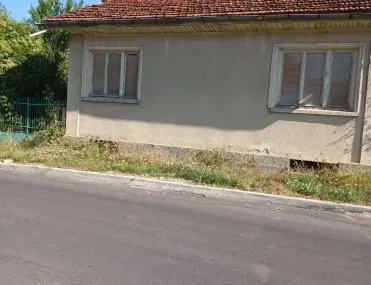 Къща, Ловеч, Северозападна България