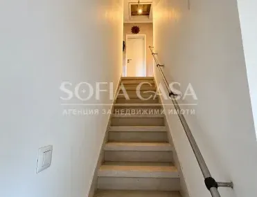 Къща, Елин Пелин, Югозападна България - снимка 2 от 11