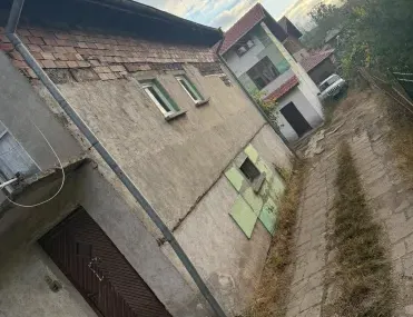 Къща, Перник, Югозападна България - снимка 10 от 18