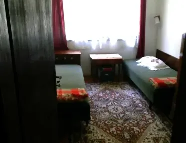 Къща, Ловеч, Северозападна България - снимка 2 от 11