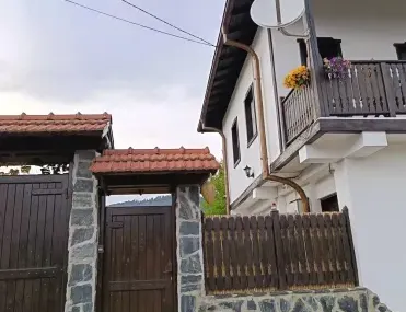 Къща, Ловеч, Северозападна България - снимка 11 от 18