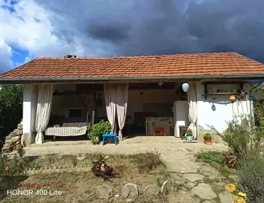 Къща, Ловеч, Северозападна България - снимка 8 от 18