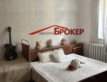 Къща, Сливен, Югоизточна България - снимка 13 от 18