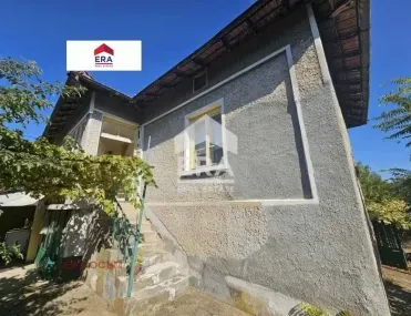 Къща, Ловеч, Северозападна България - снимка 6 от 9