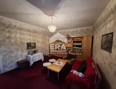 Къща, Плевен, Северозападна България