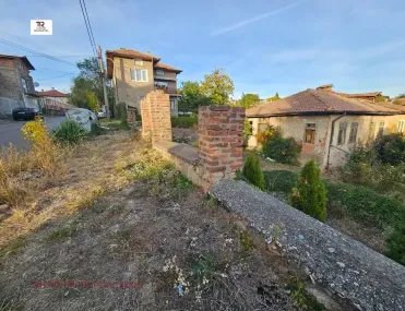 Къща, Перник, Югозападна България - снимка 3 от 11