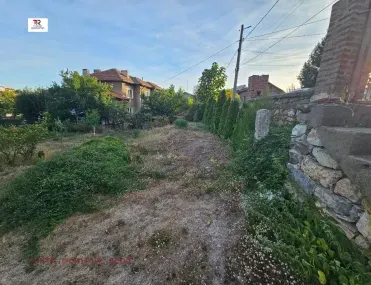 Къща, Перник, Югозападна България - снимка 2 от 11