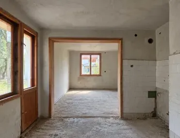 Къща, Перник, Югозападна България - снимка 2 от 14