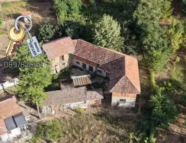 Къща, Плевен, Северозападна България - снимка 10 от 13