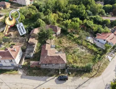 Къща, Плевен, Северозападна България - снимка 9 от 13