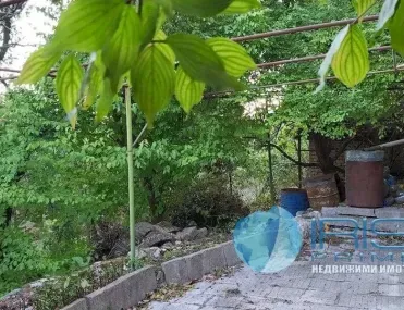 Вила, Шумен, Североизточна България - снимка 5 от 7