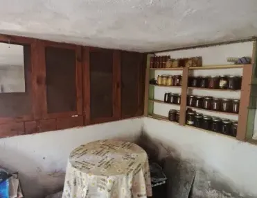 Вила, Перник, Югозападна България - снимка 2 от 16