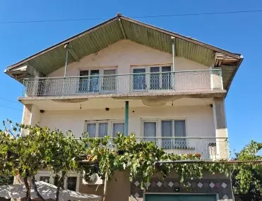 Вила, Враца, Северозападна България - снимка 10 от 18