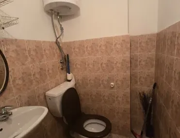 Магазин, Белите брези, София