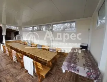 Къща, Хитрино, Североизточна България - снимка 32 от 75