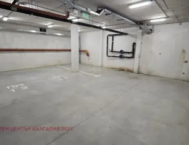Склад, Кръстова вада, София