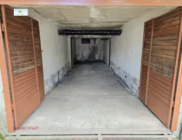 Гараж, Изток, София