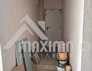 Гараж, Пристанище Варна, Варна - снимка 4 от 10